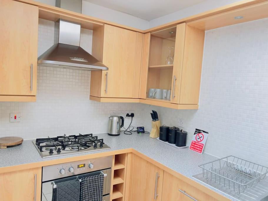 2 Bedroom Flat In Colchester Luaran gambar