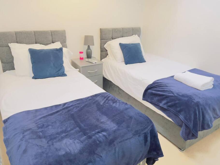 2 Bedroom Flat In Colchester Luaran gambar